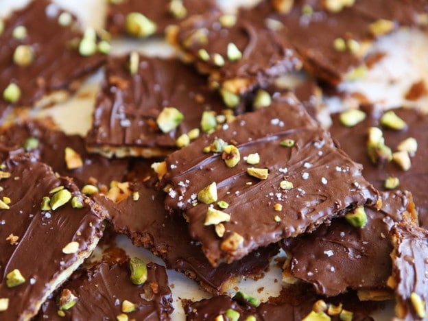Vegan Recipes for Passover - A Roundup of Kosher Vegan Recipes for the Passover Holiday on ToriAvey.com 