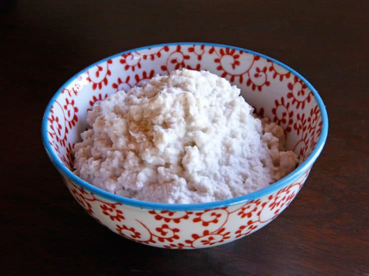 Creamy horseradish in a bowl.