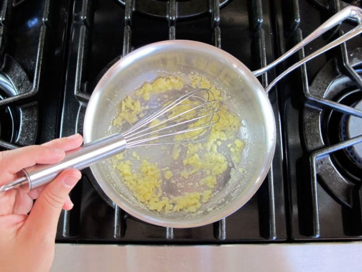 Garlic in a saucepan.